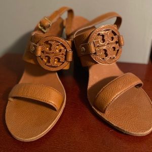 Tory Burch size 9 wedges brown